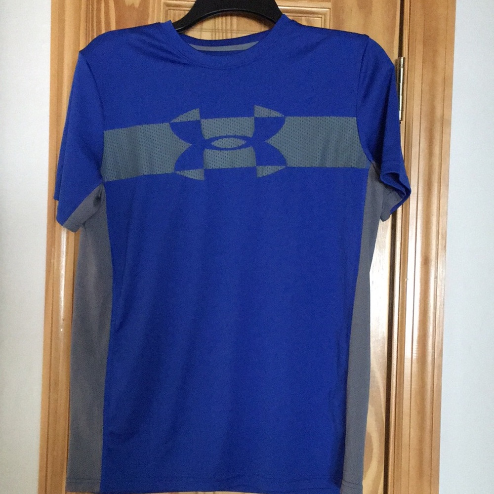 Boys Under Armour Athletic Short Sleeved T-Shirt